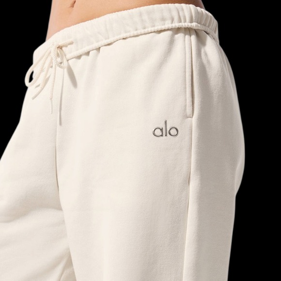 Aloha Island Pants - ALO Yoga Accolade Womens Ivory Luxury Athleisure Jogger Sweatpants